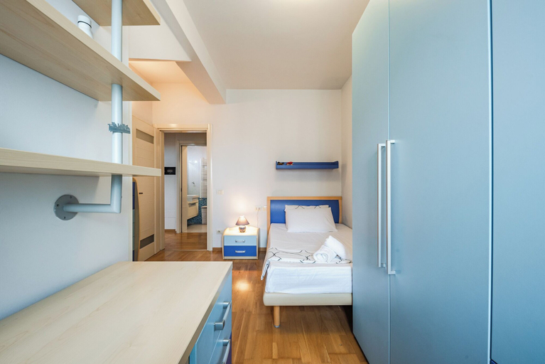 Bedroom 3, The Grand Luxurious Duplex, Durrësit