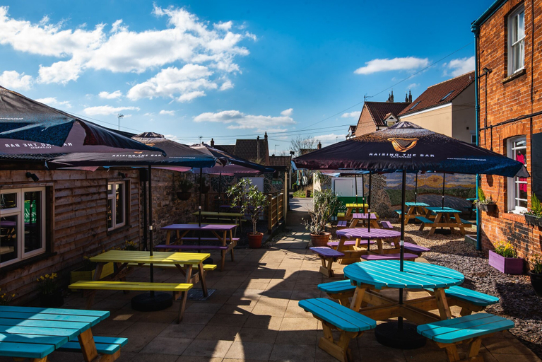 Others 5, Market House, Somerset