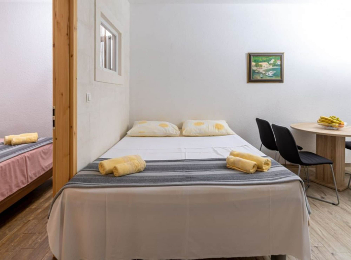Bedroom 2, Apartments Ser Zane, Jelsa