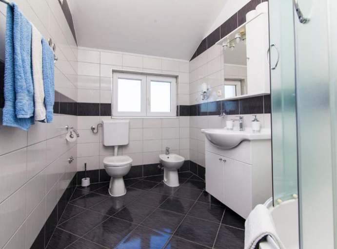Bathroom 4, Villa Ava, Šibenik