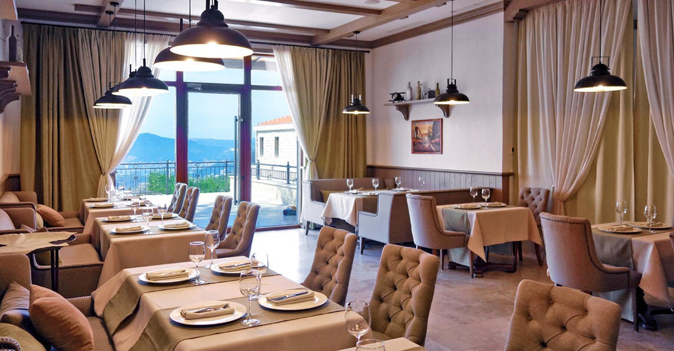 Food & Drinks 4, Oak Leaf Residences