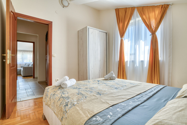 Bedroom 2, Apartments Elena