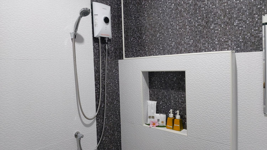 Bathroom 3, Marin' s Home, Phuket Island