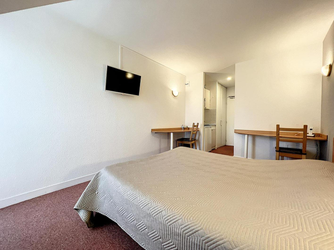 Others 2, ValHotel - Hotel-Residence Chateaufort, Yvelines