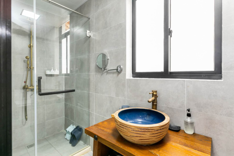 Bathroom 3, CSDY Guesthouse, Shanghai