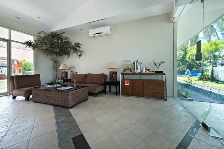Public Area 2, Court Meridian Hotel & Suites, Olongapo City