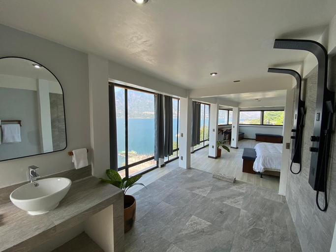 Bathroom 8