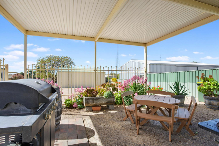 Others 5, Moonta Bay Accommodation, Copper Coast
