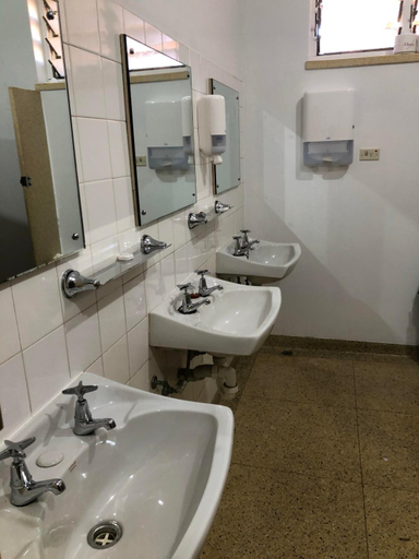 Bathroom 3, Copper Coast Hotel, Copper Coast