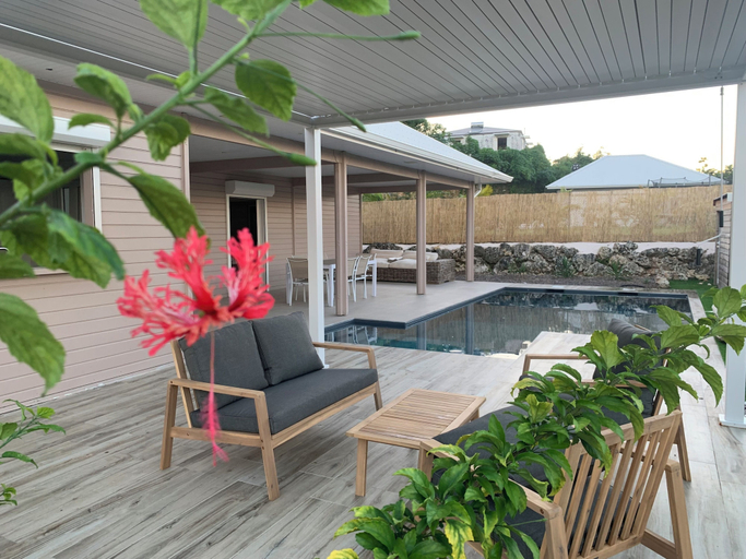 Sport & Beauty 4, Nakolodge 2 chambres - piscine / jardin privatifs, Sainte-Anne