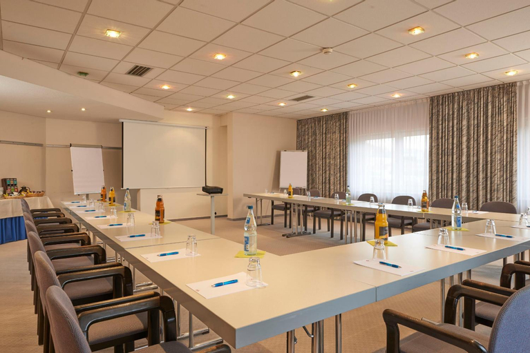 Business Facilities 27
