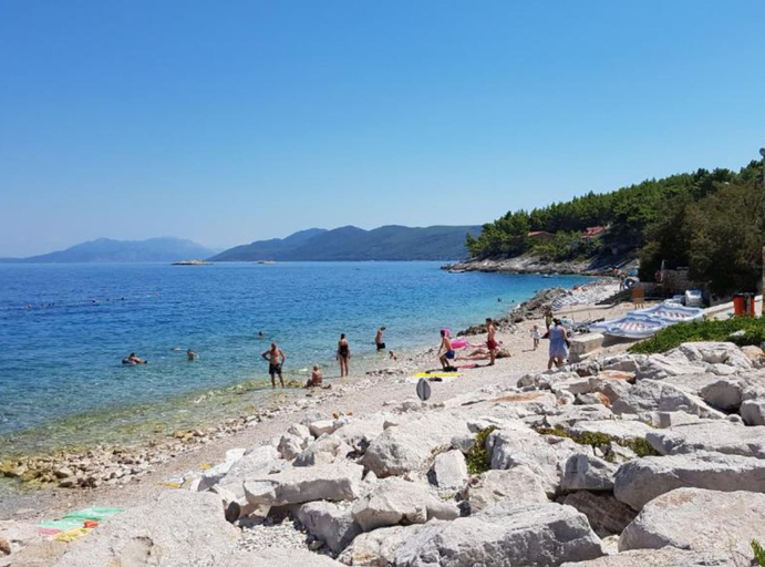 Others 5, Villa Kety, Blato