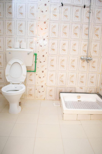 Bathroom 3, Bekam Hotel, Kirinyaga Central