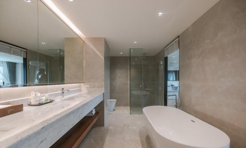 Bathroom 4, The Grand Riverside Hotel Phitsanulok, Muang Phitsanulok