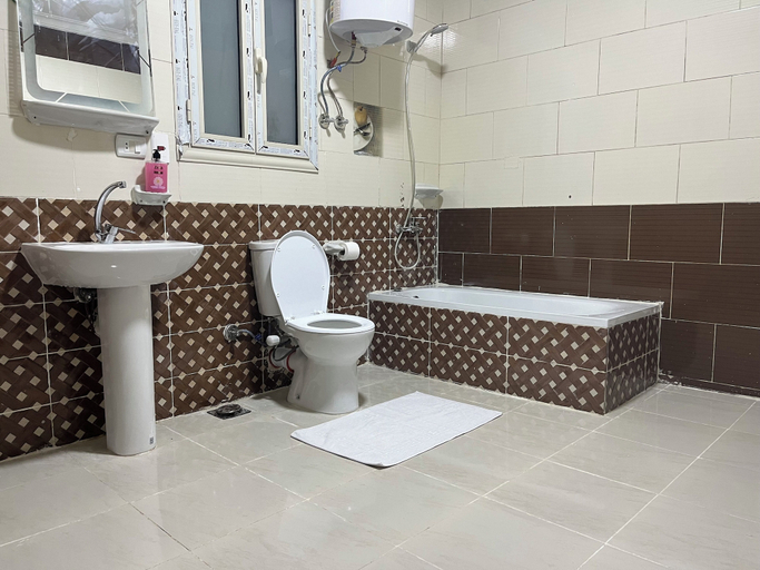 Bathroom 5, Farido Pyramids, Al-Ahram