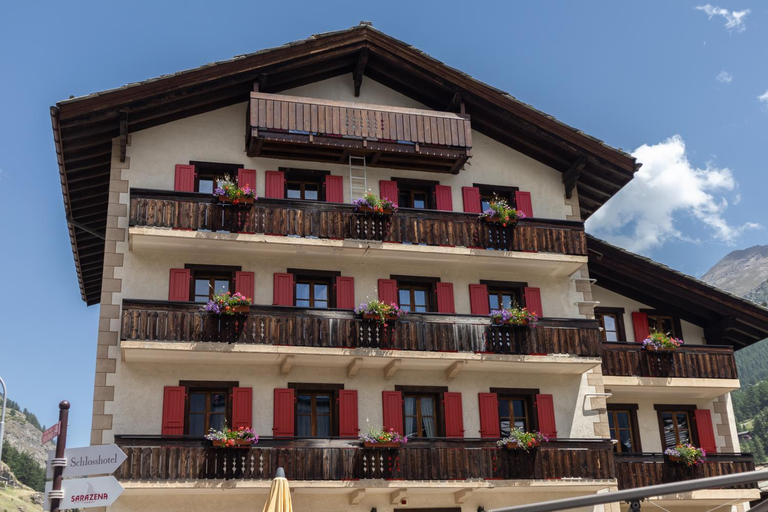 Others 3, Hotel Bahnhof, Visp