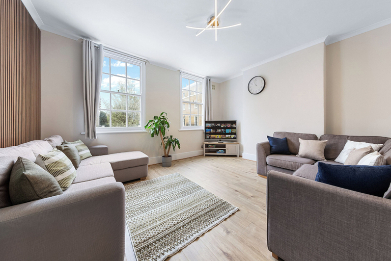 Others 4, Charming Duplex Apartment Paddington W2, London