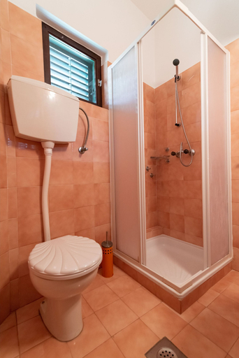 Bathroom 3, Cozy 1-bedroom Apartment Sonia, Kali
