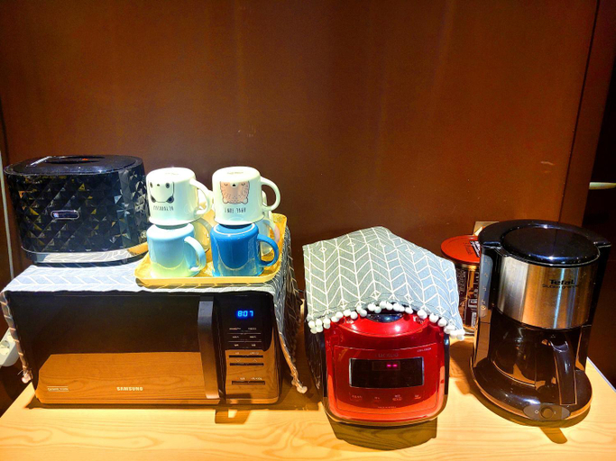 Others 2, Good Guesthouse #2, Mapo