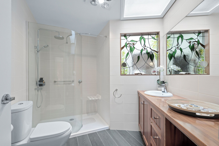 Bathroom 4, Blissful Birchs Bay, Kingborough
