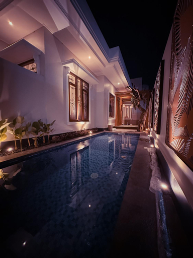 Swimming Pool 8