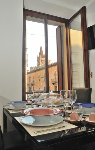 Others 4, AMANTI DUE apartments, Verona