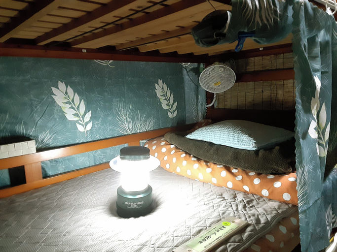 Bedroom, Amami Oshima Guest House Showa-sou - Hostel, Setouchi