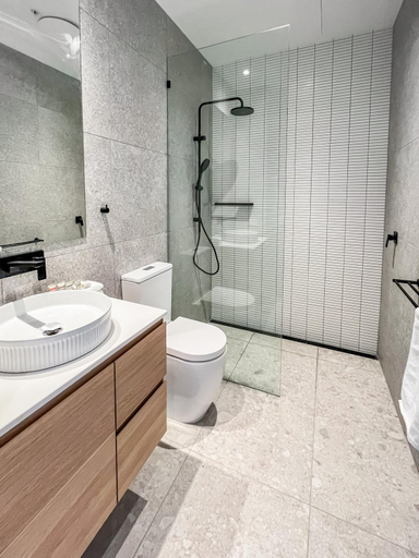 Bathroom, Bli Bli Suites, Maroochy - Paynter-Petrie Creek