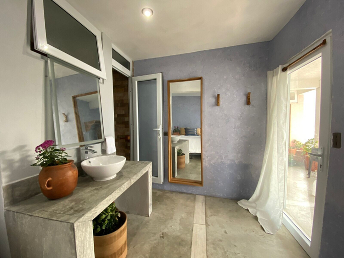 Bathroom 6