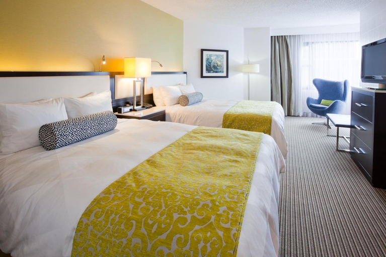 Bedroom, Hollis Halifax-DoubleTree Suites by Hilton Hotel, Halifax