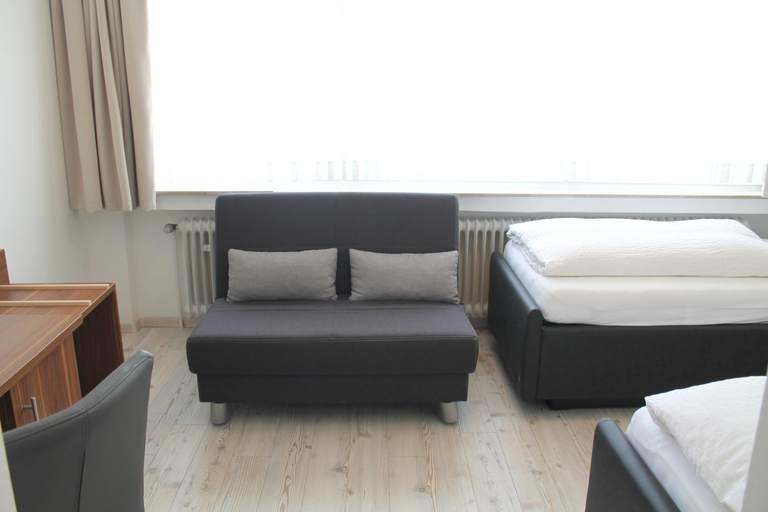 Bedroom 4, Hotel Haus Kastanienhof, Mülheim an der Ruhr