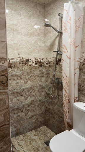 Bathroom 3, Kirch Hotel & Restaurant