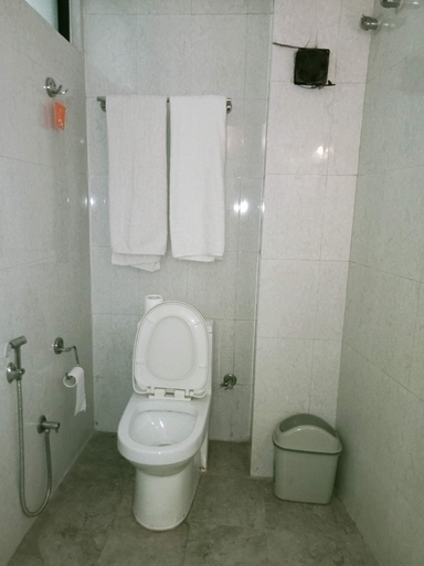 Bathroom 5, Boudha Stupa View Guest House, Bagmati