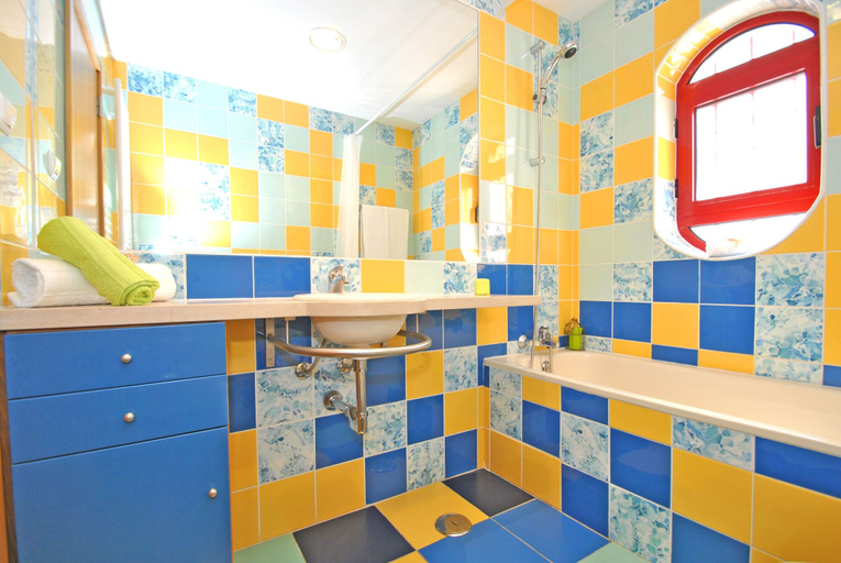 Bathroom 4, Villa Malibu, Albufeira