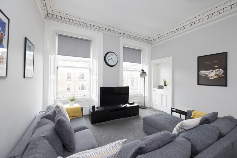 Others 5, JOIVY 4-Bed Stylish Flat In Edinburgh City Centre, Edinburgh
