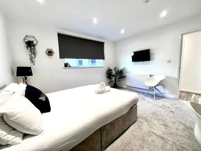 Bedroom 2, Remarkable 2-bed Apartment in Liverpool, Sefton