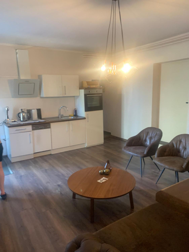 Others 5, Joel Living, Region Hannover
