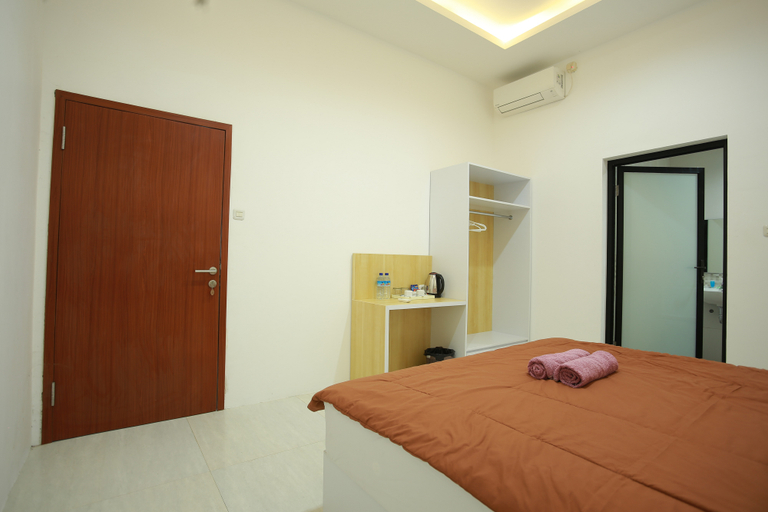 Bedroom 4, De Luna Guest House, Lombok