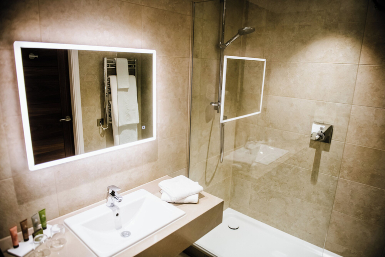Bathroom 5, Crow Wood Hotel & Spa Resort, Lancashire