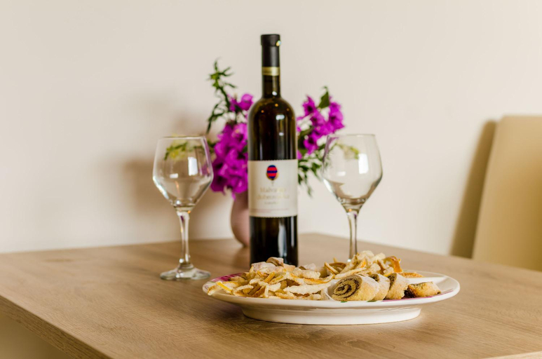 Food & Drinks 5, Apartment Maurora, Pojezerje