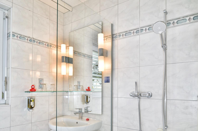 Bathroom 3, Hotel SiX, Kreuzlingen