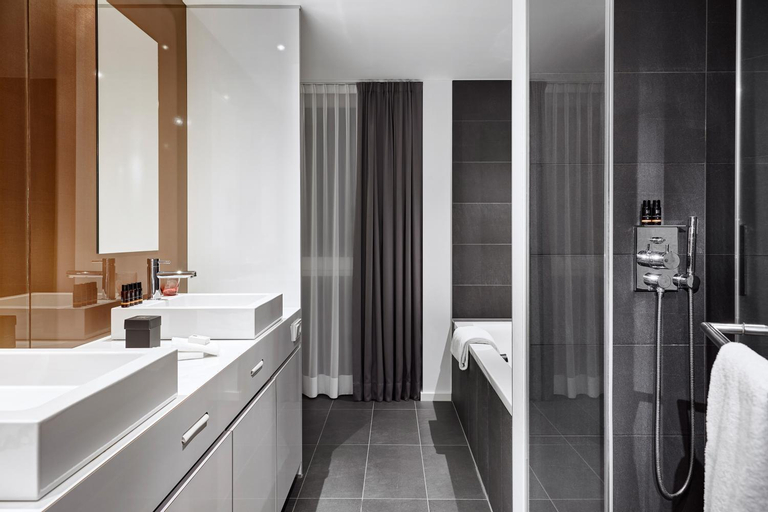 Bathroom 4