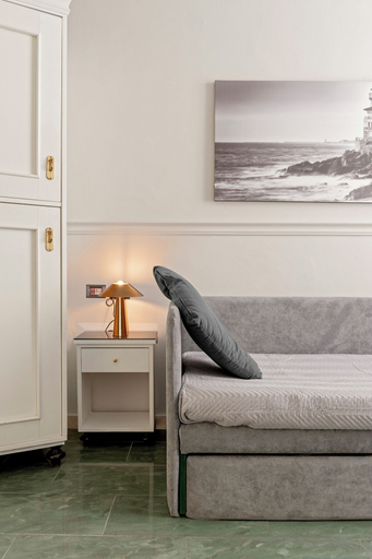 Others 5, The Port Residence, Livorno