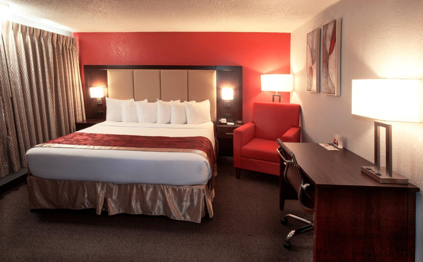 Bedroom 3, Ramada by Wyndham Keystone Near Mt Rushmore, Pennington