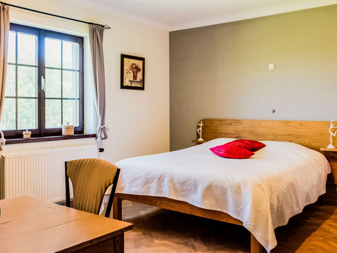 Bedroom 2, Villa in Bitvre With Garden, Namur