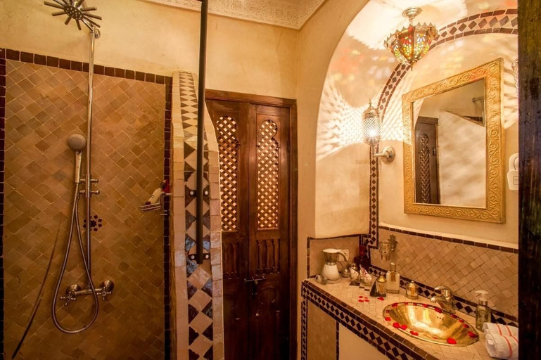 Bathroom 5, Room in B&B - Riad Anabel - Bougainvillier Double, Marrakech
