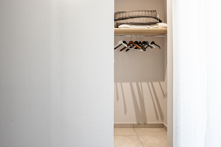 Others 4, Hotel Costanza, Catania
