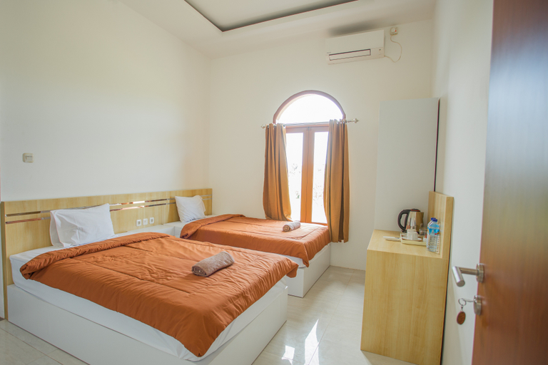 Bedroom 3, De Luna Guest House, Lombok