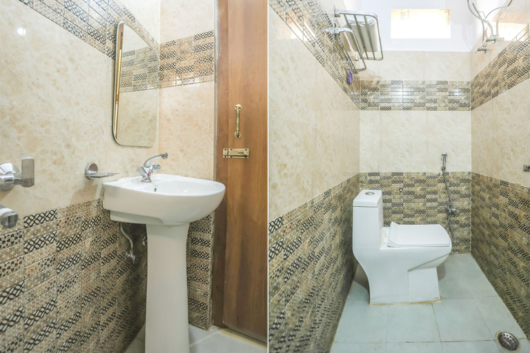 Bathroom, Fabhotel Downtown Residency, Kaushambi