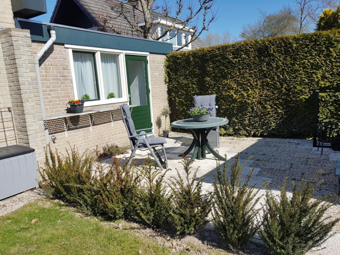 Others 3, B&B Margriet, Lemsterland
